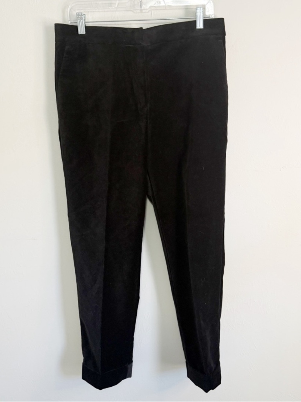 ANN TAYLOR Women’s Black Velvet Tapered Cuffed Dress Pants Classic Preppy Size 8